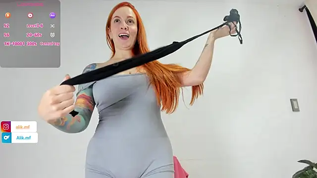 aliciakozlov online show from 10-15-25, 05:02