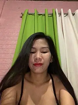 Snapshot of Cleo17 chatting on 04-23-26, 02:52 Cleo17 online show from 04-23-26, 02:52