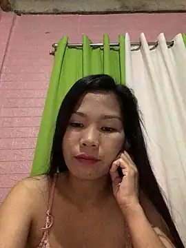 Snapshot of Cleo17 chatting on 05-11-26, 02:12 Cleo17 online show from 05-11-26, 02:12