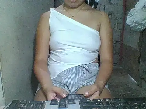 Snapshot of Skinny_PinayGirljust18 chatting on 06-18-26, 08:25 Skinny PinayGirljust18 online show from 06-18-26, 08:25