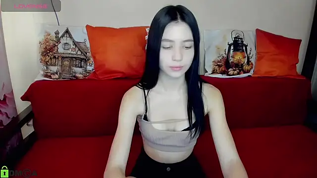 SelinLi online show from 10-15-25, 07:08