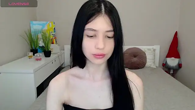 SelinLi online show from 05-12-26, 07:05