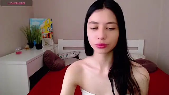SelinLi online show from 06-21-26, 08:39