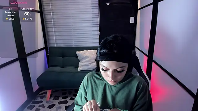 IvonnePrince  online show from 09-25-25, 01:04