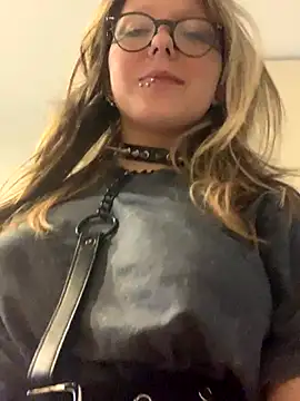 VesnaCrystal online show from 12-14-25, 05:24