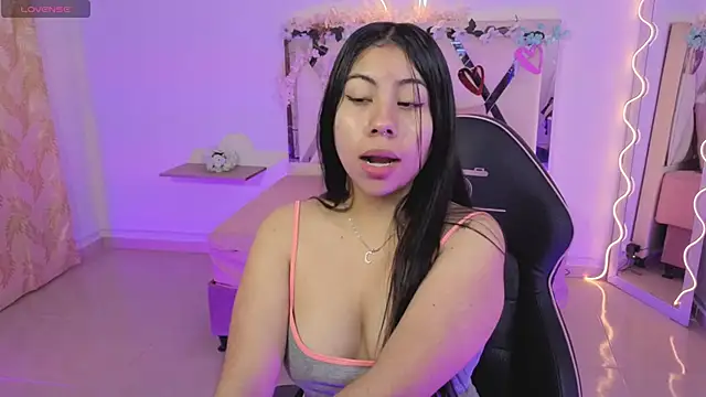 ZURY TAY online show from 10-08-25, 11:41