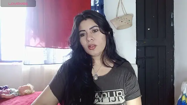 Luna Indiaa online show from 09-18-25, 02:08