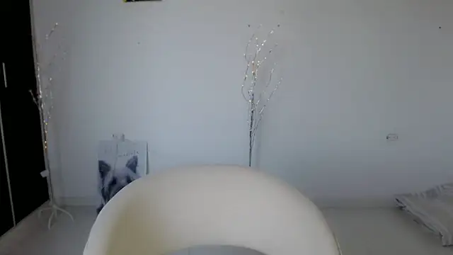 Snapshot of Darlyn_big chatting on 09-13-25, 09:58 Darlyn big online show from 09-13-25, 09:58