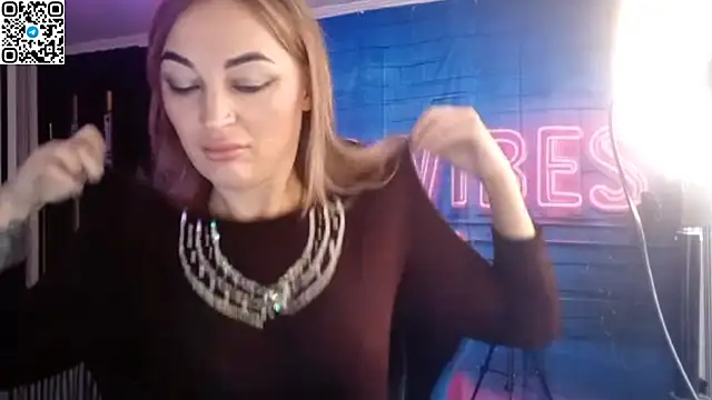 Blonde Temptation online show from 10-27-25, 09:57