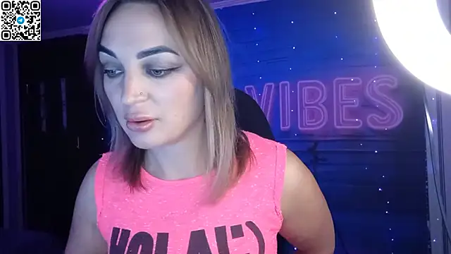 Blonde Temptation online show from 10-31-25, 04:08