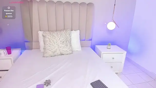 Dani rosse  online show from 11-21-25, 01:21