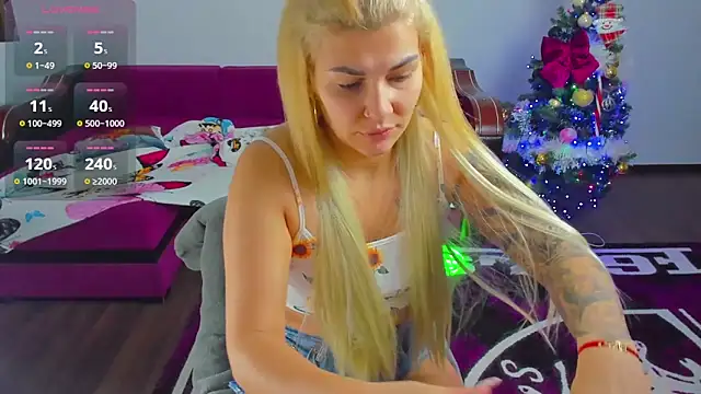 MiaKiittyy online show from 12-04-25, 01:48