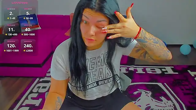 MiaKiittyy online show from 01-14-26, 01:00