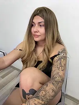 MiaKiittyy online show from 06-04-26, 08:37