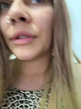 MiaKiittyy online show from 06-09-26, 08:20