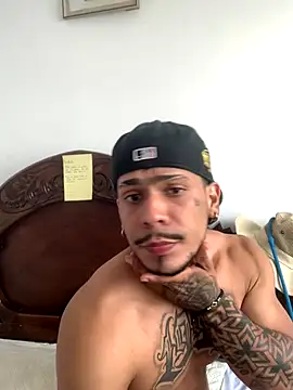 DeimonOficial online show from 10-01-25, 02:23