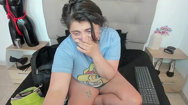 Snapshot of TifanyAmazinng chatting on 09-08-25, 03:22 TifanyAmazinng online show from 09-08-25, 03:22