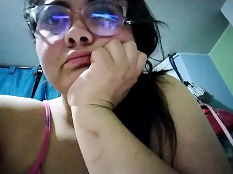 Snapshot of TifanyAmazinng chatting on 09-13-25, 12:54 TifanyAmazinng online show from 09-13-25, 12:54