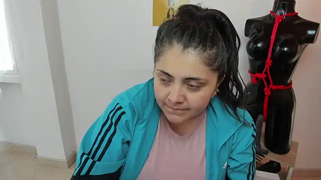 Snapshot of TifanyAmazinng chatting on 09-17-25, 12:18 TifanyAmazinng online show from 09-17-25, 12:18