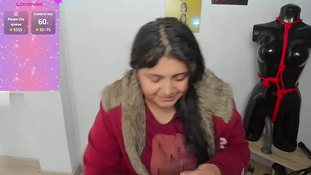 Snapshot of TifanyAmazinng chatting on 09-29-25, 12:43 TifanyAmazinng online show from 09-29-25, 12:43