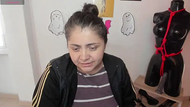 Snapshot of TifanyAmazinng chatting on 10-08-25, 12:47 TifanyAmazinng online show from 10-08-25, 12:47