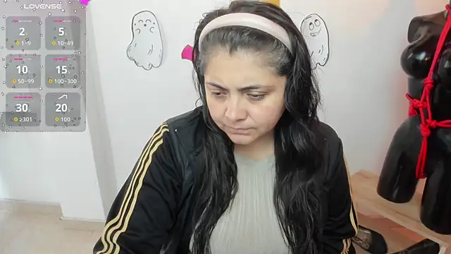 Snapshot of TifanyAmazinng chatting on 10-09-25, 12:25 TifanyAmazinng online show from 10-09-25, 12:25