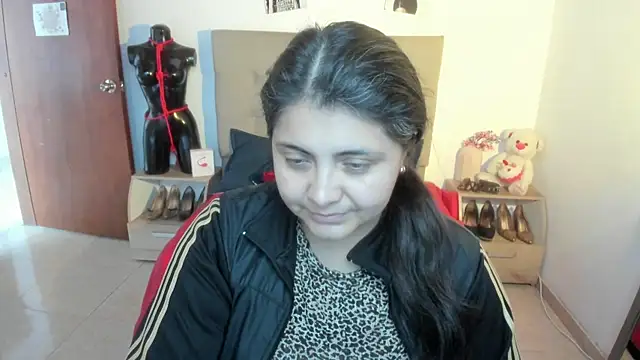 TifanyAmazinng online show from 01-19-26, 01:15