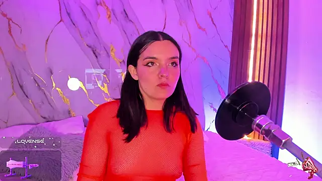 alicecute77 online show from 10-27-25, 02:26