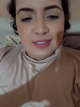 Silkenfeet21 online show from 11-21-25, 06:01