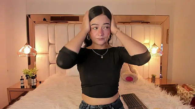 ValeriaPrado online show from 10-03-25, 07:44