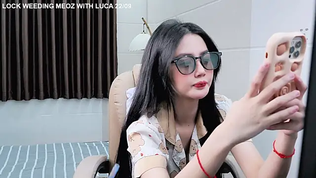 Meozbaby online show from 09-16-25, 01:12