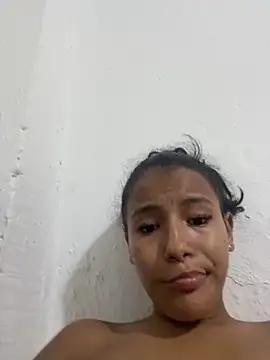 Snapshot of HadeSmit chatting on 10-11-25, 05:17 HadeSmit online show from 10-11-25, 05:17