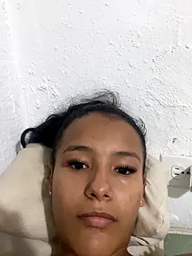 Snapshot of HadeSmit chatting on 10-11-25, 05:22 HadeSmit online show from 10-11-25, 05:22