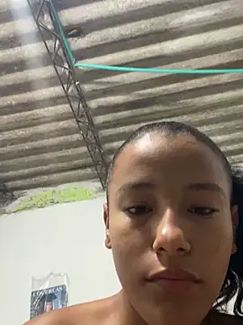 Snapshot of HadeSmit chatting on 10-22-25, 03:34 HadeSmit online show from 10-22-25, 03:34