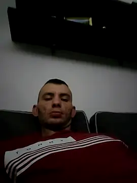 Snapshot of Mlody2787 chatting on 11-08-25, 10:08 Mlody2787 online show from 11-08-25, 10:08