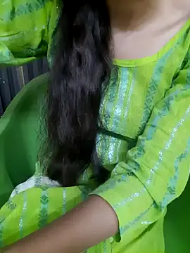 Snapshot of Aarti-kumri chatting on 09-23-25, 05:54 Aarti-kumri online show from 09-23-25, 05:54