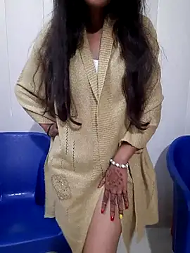 Snapshot of Aarti-kumri chatting on 10-14-25, 09:26 Aarti-kumri online show from 10-14-25, 09:26