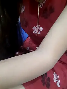 Snapshot of Aarti-kumri chatting on 10-25-25, 08:58 Aarti-kumri online show from 10-25-25, 08:58