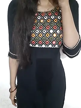 Snapshot of Aarti-kumri chatting on 02-07-26, 11:30 Aarti-kumri online show from 02-07-26, 11:30