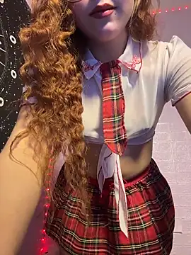 Snapshot of ZeziGamingg chatting on 03-04-26, 05:35 ZeziGamingg online show from 03-04-26, 05:35