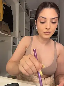 Lexi Storm online show from 06-12-26, 05:06
