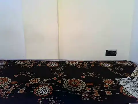 Snapshot of MYRA_GIRL21 chatting on 03-08-26, 06:28 MYRA GIRL21 online show from 03-08-26, 06:28