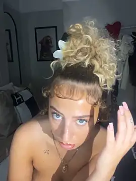 Aurorajadex online show from 10-08-25, 07:55