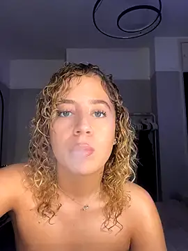 Aurorajadex online show from 10-13-25, 09:04