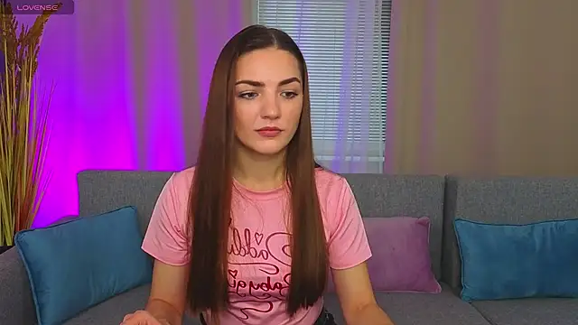 MyEllaLuvs online show from 09-26-25, 01:26