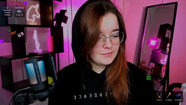 nika-still online show from 12-15-25, 08:57