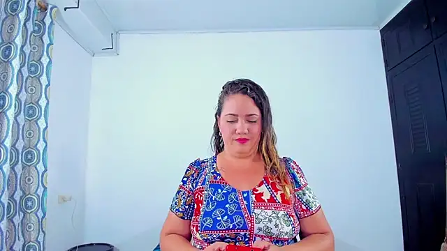 Snapshot of caamii_foxx chatting on 11-11-25, 07:03 caamii foxx online show from 11-11-25, 07:03