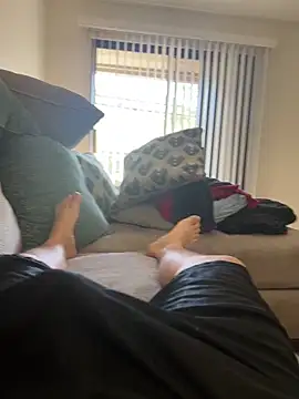 encinas15 online show from 11-06-25, 08:54