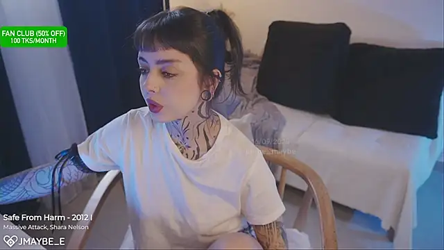 Snapshot of janne_maybe chatting on 09-16-25, 03:13 janne maybe online show from 09-16-25, 03:13