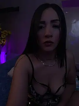 Snapshot of kendall_flower chatting on 08-05-26, 01:58 kendall flower online show from 08-05-26, 01:58